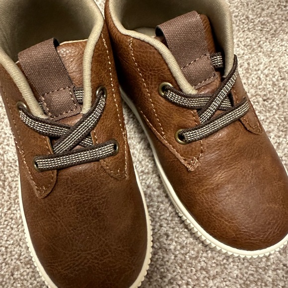 Carters brown slip on boots size 9 - Picture 3 of 11